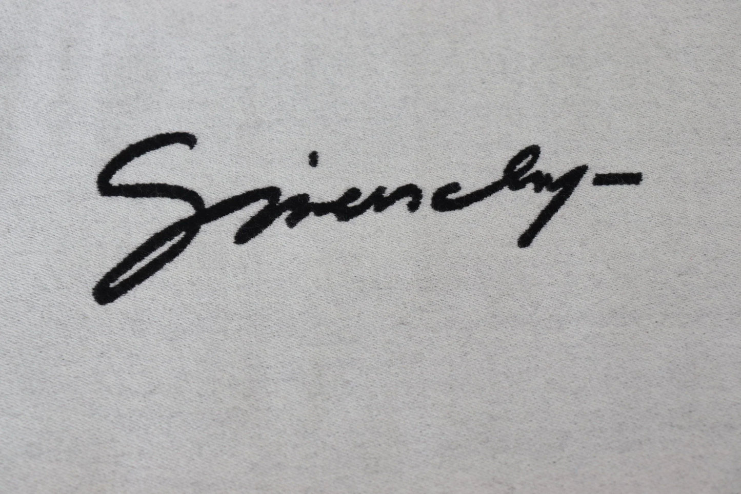 Givenchy Schwarz Weiß Wolle Unisex Winter Warm Schal Wickelschal