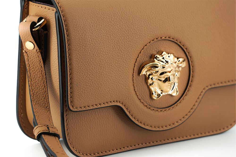 Sac à bandoulière élégant en cuir de veau Versace marron