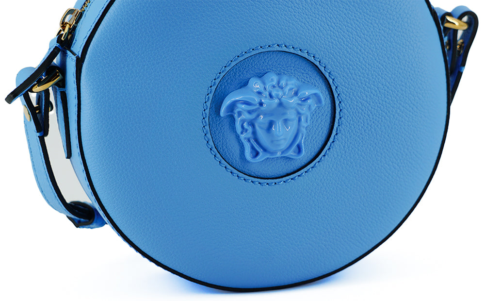 Versace Chic, runde Umhängetasche aus blauem Leder