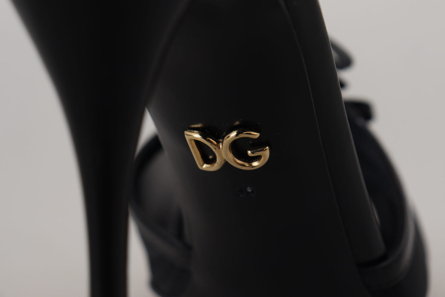 Sandales à talons aiguilles noires Dolce & Gabbana