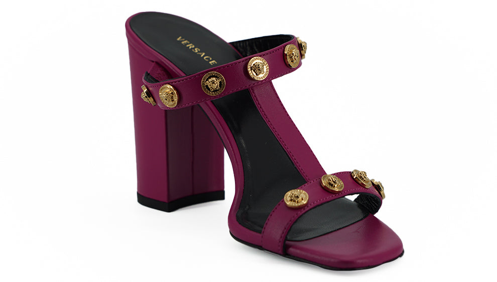 Versace – Elegante, violette Sandalen aus Kalbsleder