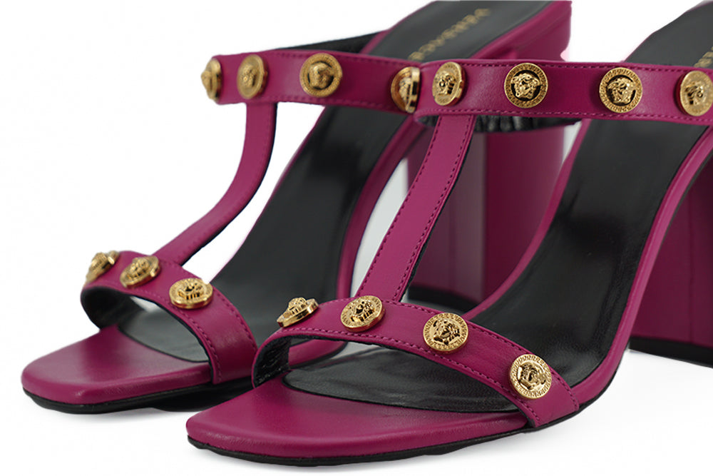 Versace – Elegante, violette Sandalen aus Kalbsleder