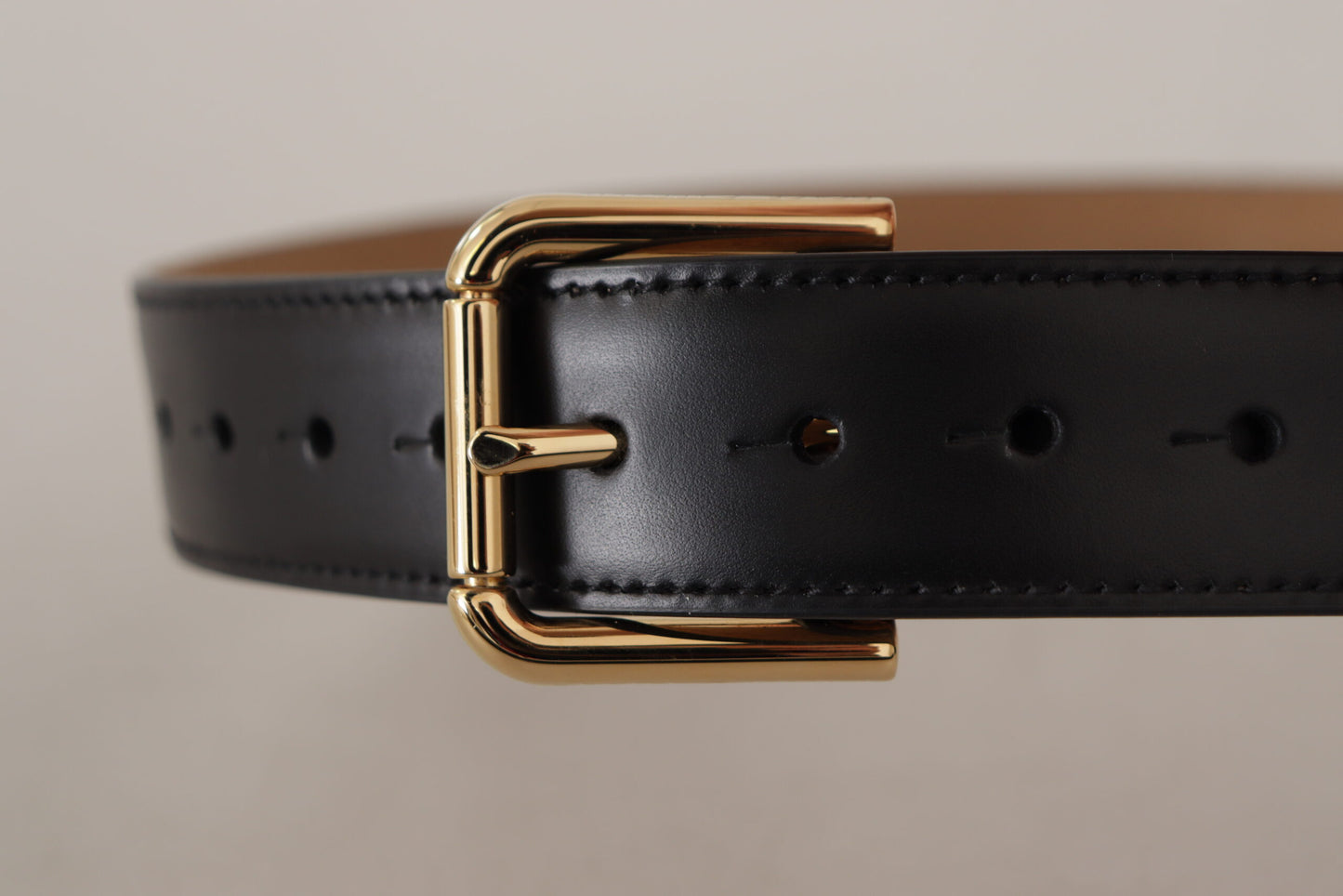 Ceinture classique en cuir noir massif Dolce & Gabbana avec boucle dorée