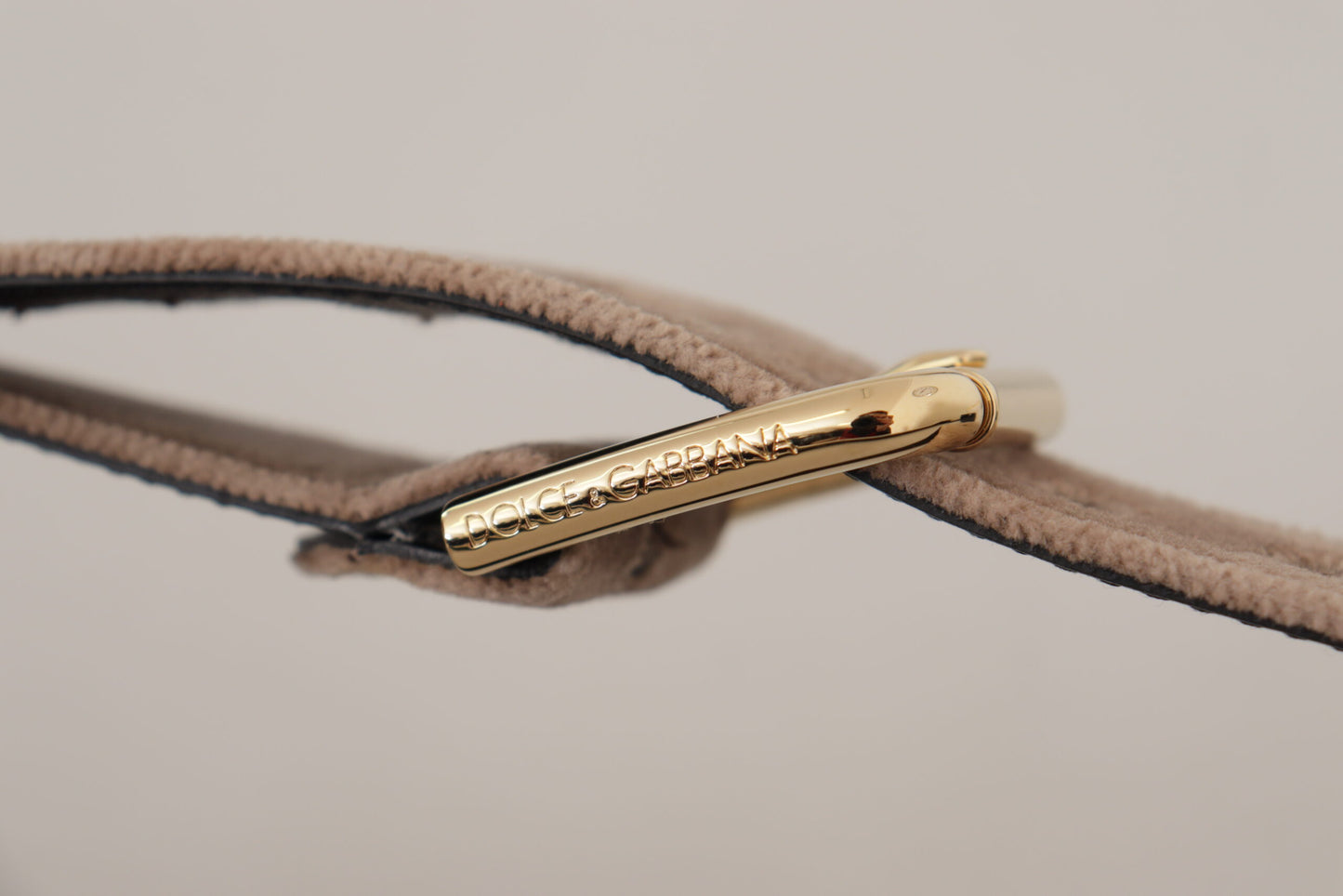 Ceinture Dolce & Gabbana en velours marron clair avec logo doré et boucle en métal