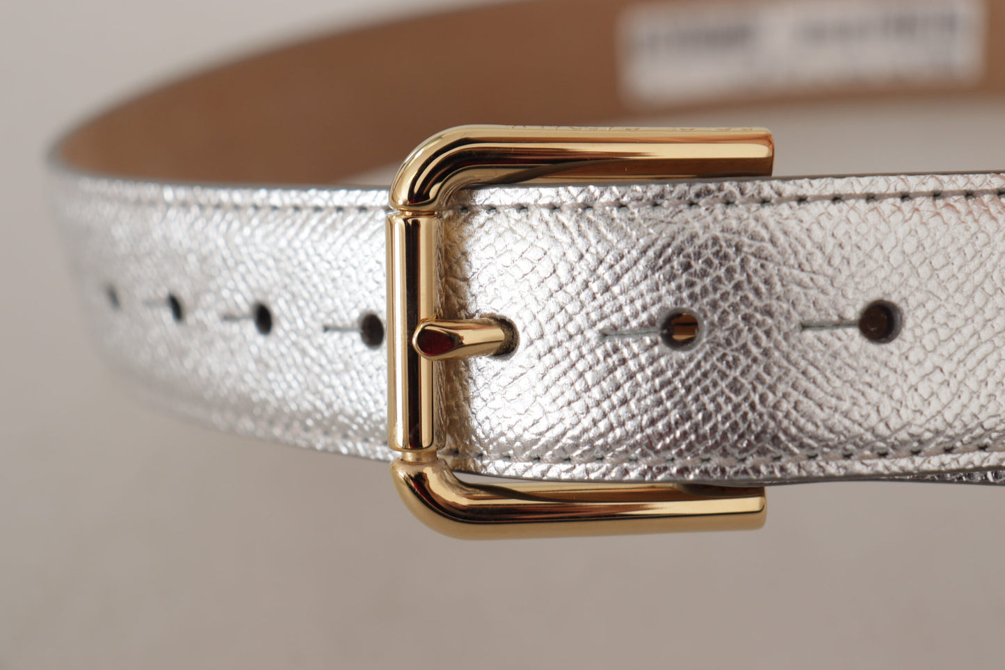 Ceinture Dolce & Gabbana en cuir argenté avec logo doré et boucle en métal