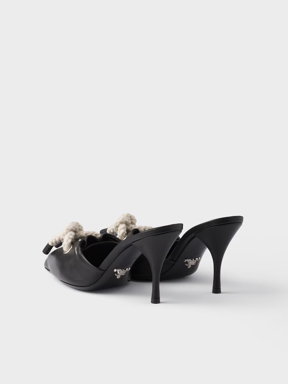 Prada – Schwarze Sandalen aus Nappaleder mit Seildetail