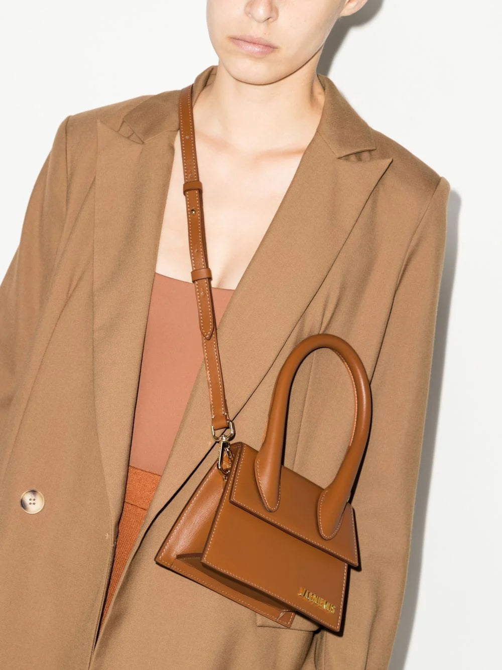 Jacquemus Le Chiquito Moyen Braune Tasche