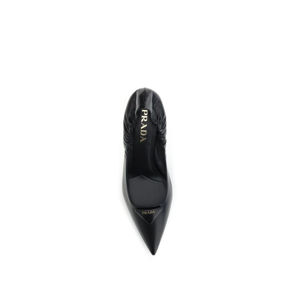 Escarpins en cuir avec logo Prada
