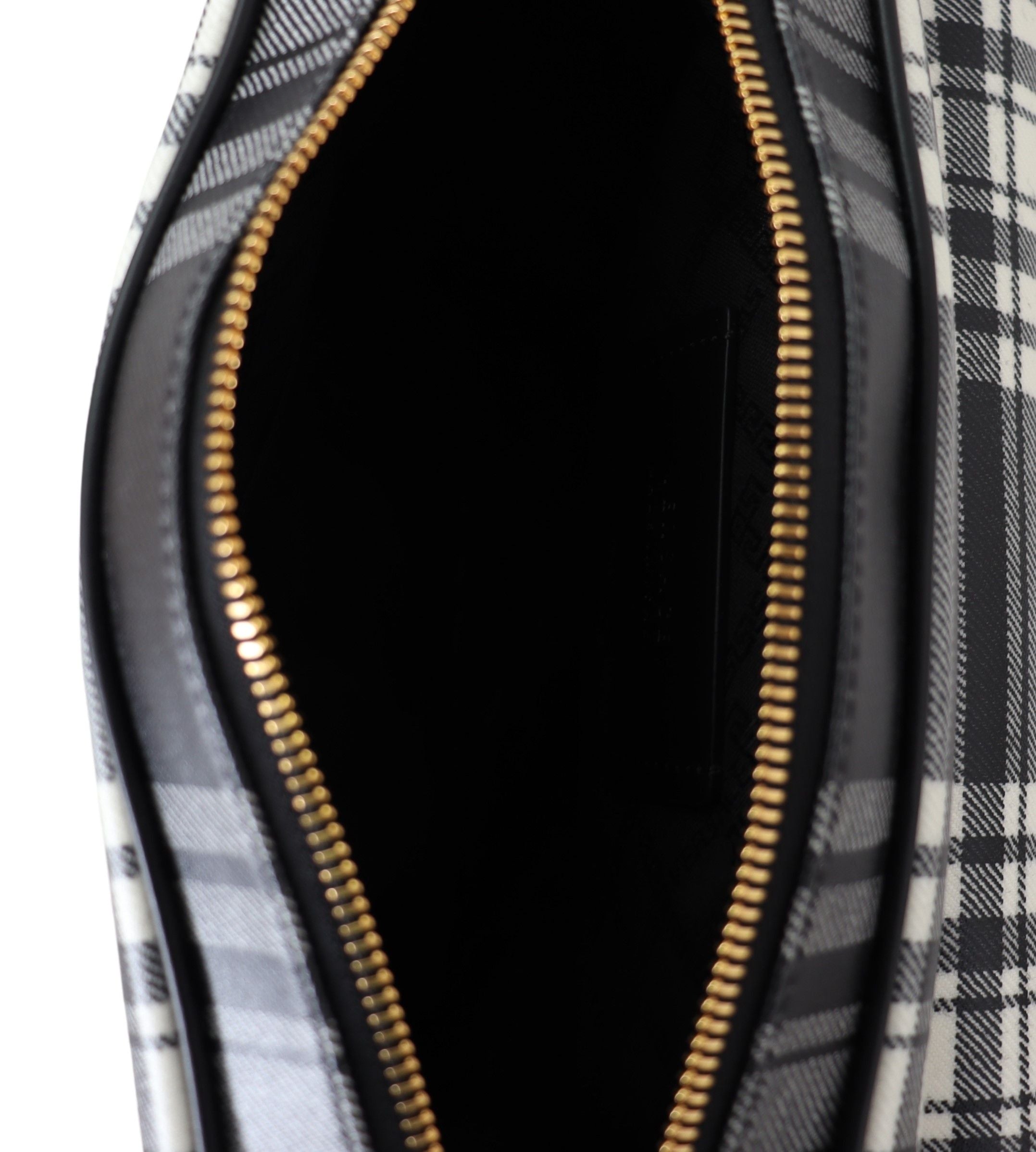 Sac bandoulière élégant en cuir gris.