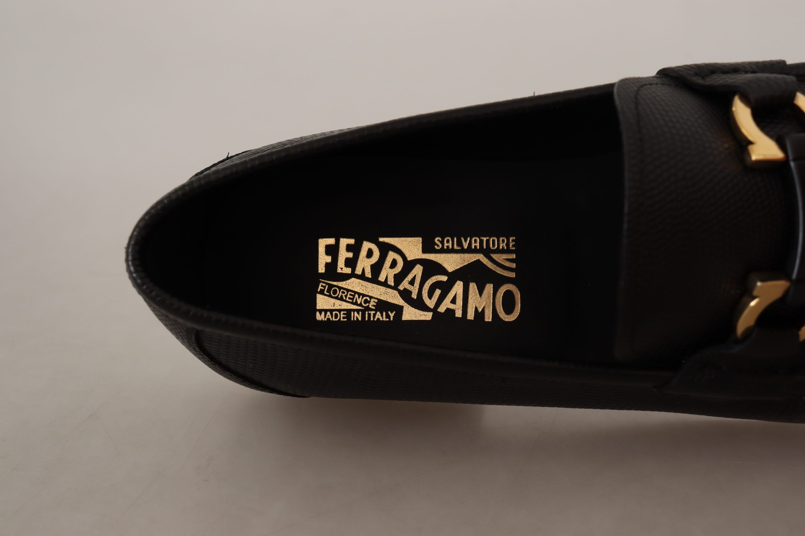 Brogues en cuir de veau noir élégantes