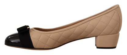 Escarpins élégants en cuir matelassé Salvatore Ferragamo beige et noir