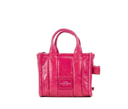 Sac à main Marc Jacobs The Shiny Crinkle Micro Tote en cuir magenta à bandoulière