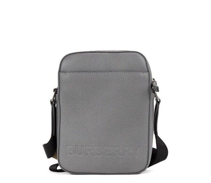 Petit sac à main bandoulière Burberry Thornton en cuir grainé gris avec logo en relief