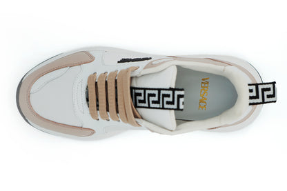 Versace – Prachtvolle Sneakers in Puderrosa