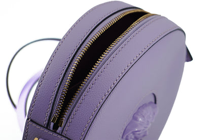 Versace Elegante, runde Umhängetasche in Lila