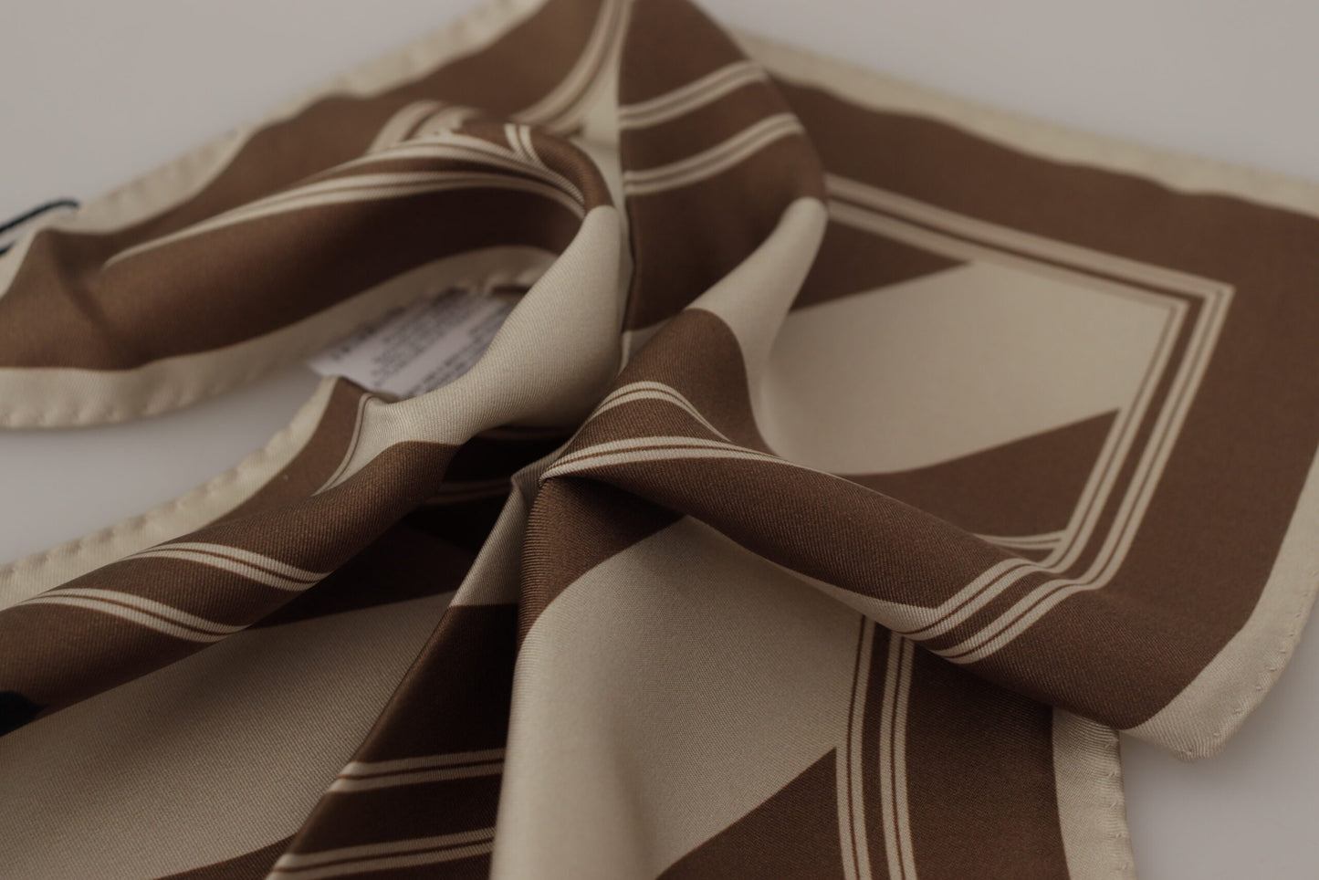 Foulard carré Dolce &amp; Gabbana à rayures marron et logo DG pour homme