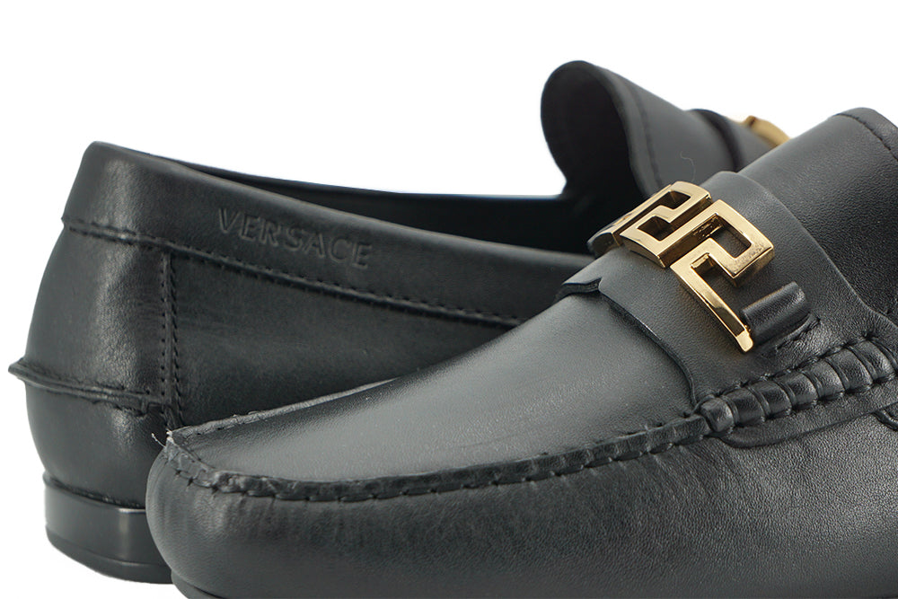 Chaussons en cuir de veau noir élégantes pour homme