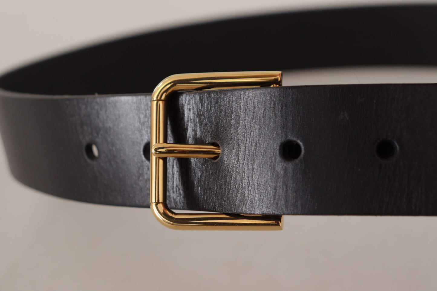 Ceinture Dolce &amp; Gabbana en cuir de veau noir avec boucle en métal doré et logo