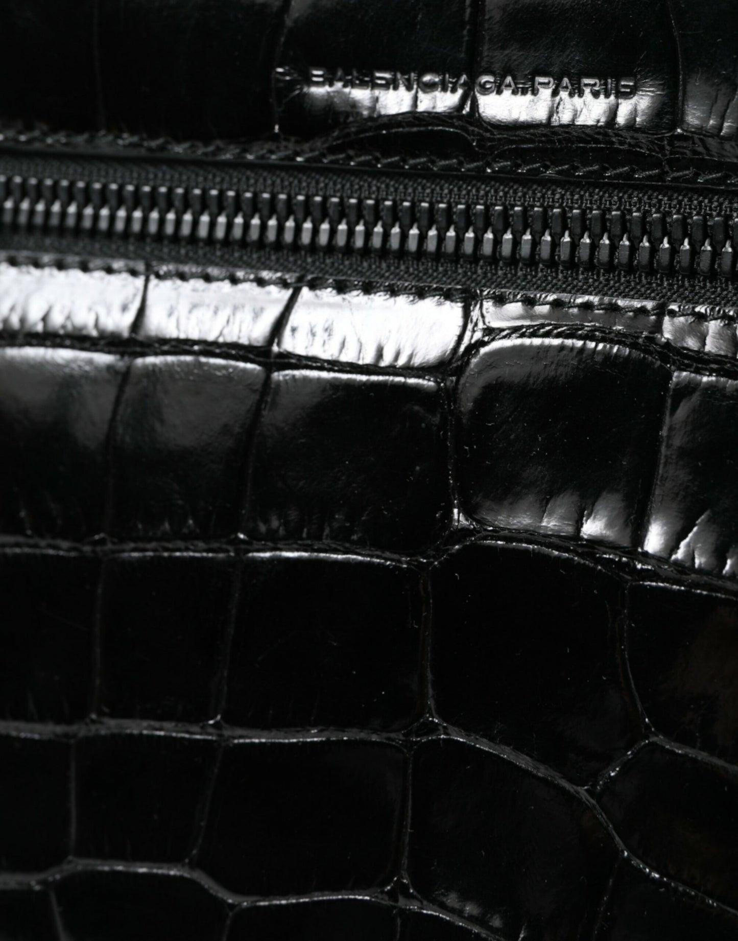 Balenciaga – Schulter-Umhängetasche aus exotischem Leder in Schwarz