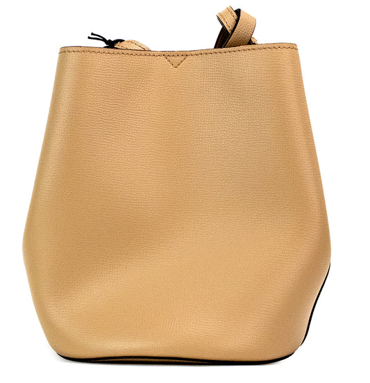 Burberry – Kleine Handtasche „Lorne“ aus genarbtem Leder mit Haymarket-Karomuster in Kamelbraun