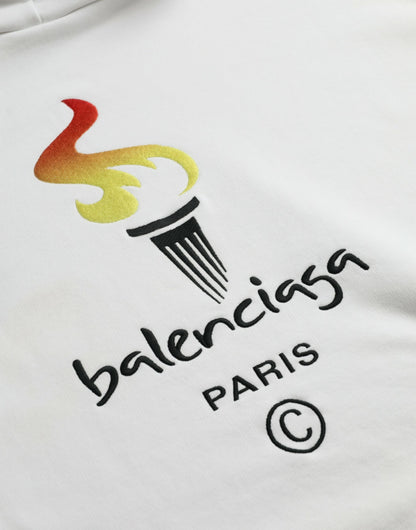 Balenciaga – Weißer Kapuzenpullover aus Baumwolle mit Logo