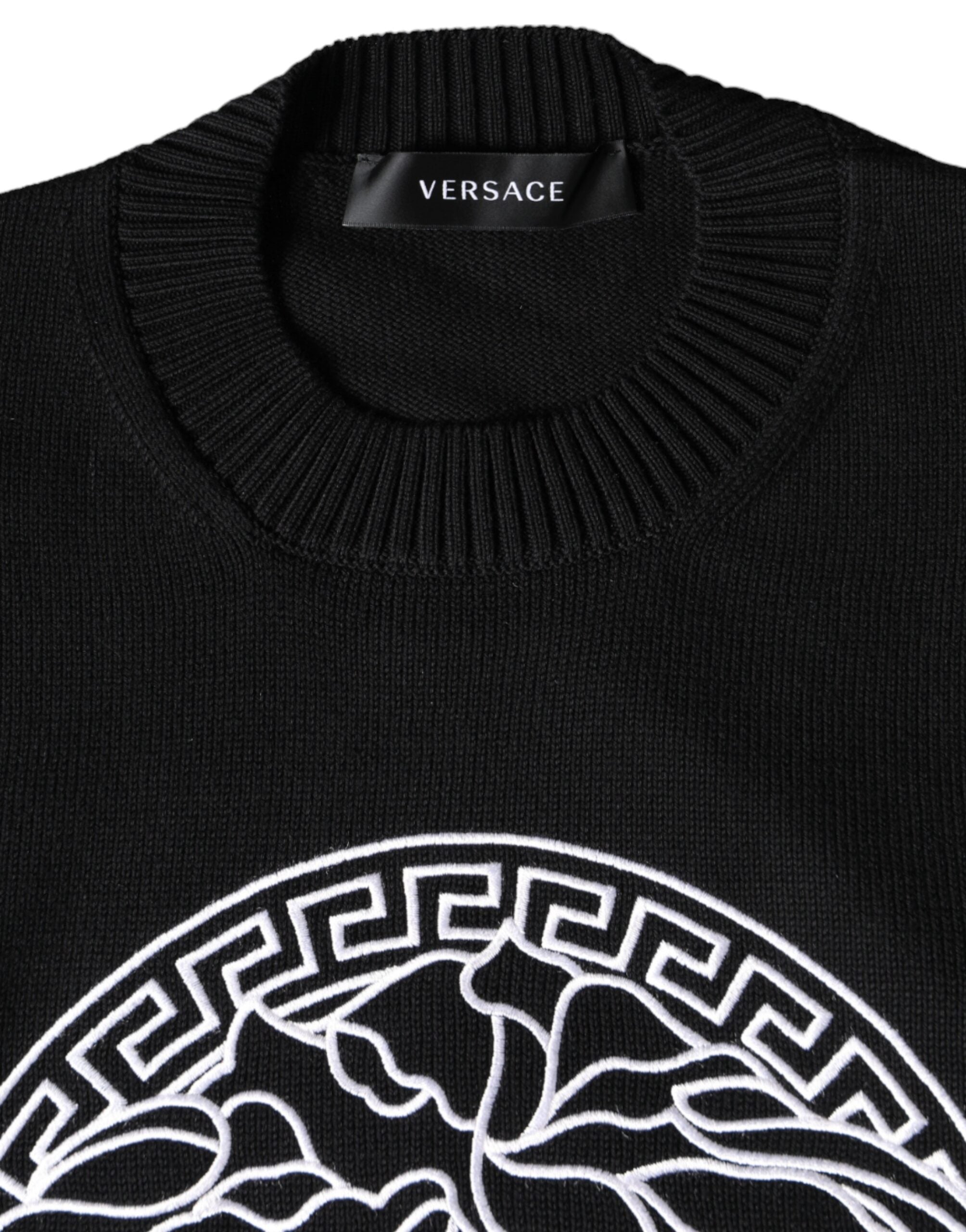 Pull ras du cou noir brodé Medusa de Versace
