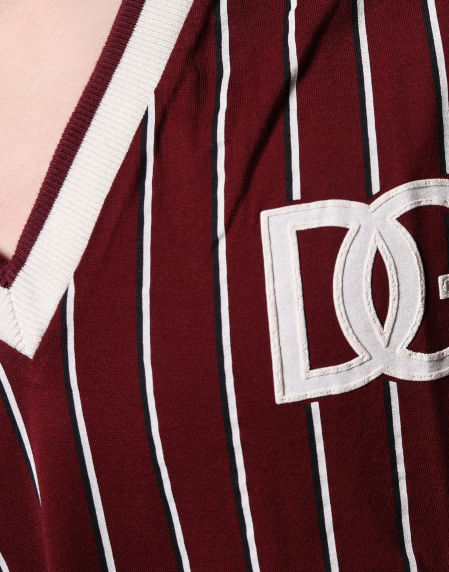 T-shirt col V à rayures marron en coton avec logo Dolce &amp; Gabbana