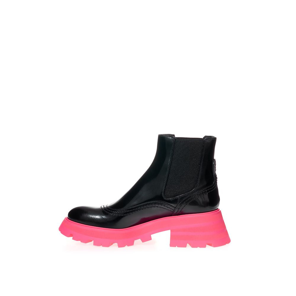 Bottes élégantes en cuir noir