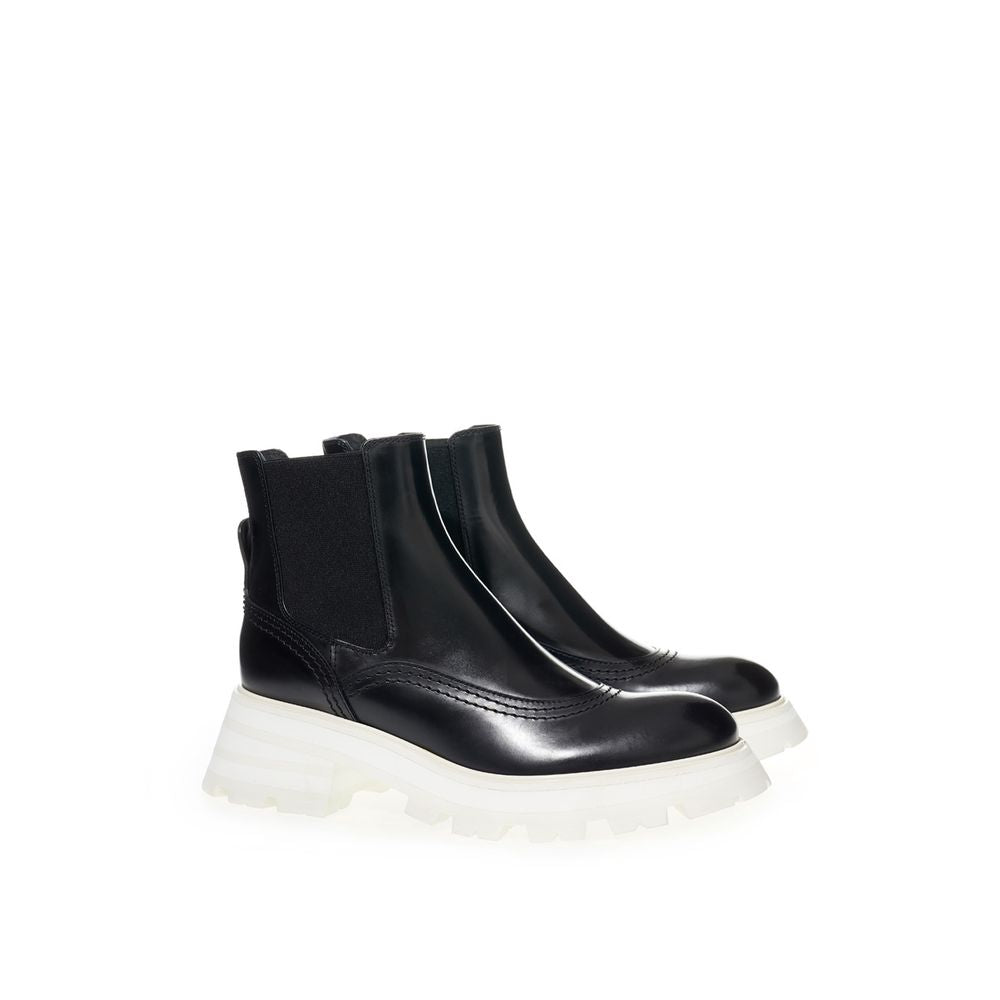 Bottines en cuir élégantes, dans un noir intemporel.