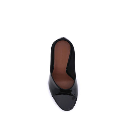Amina Muaddi Anok Ledersandalen
