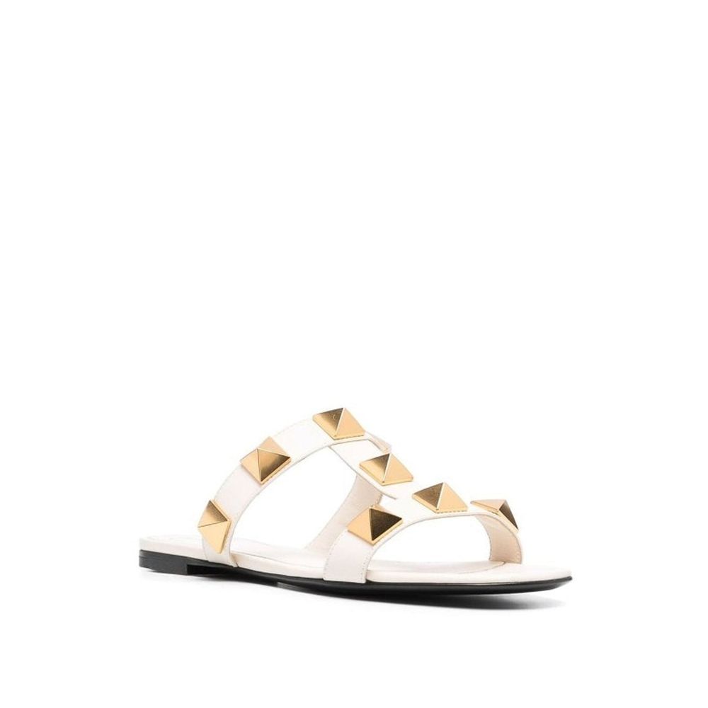Valentino Garavani – Roman – Flache Sandalen aus Leder mit Nieten