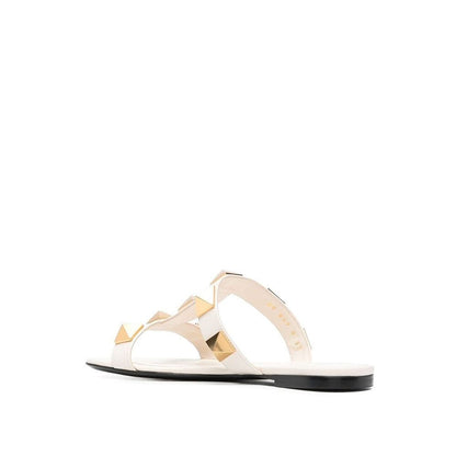 Valentino Garavani – Roman – Flache Sandalen aus Leder mit Nieten