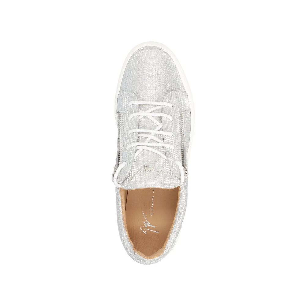 Sneakers May London