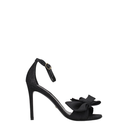 Sandales à talons aiguilles en satin noir Stuart Weitzman