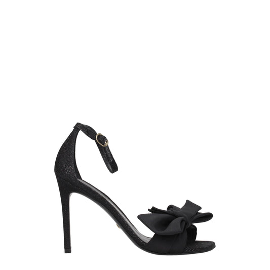 Stuart Weitzman – Schwarze Satin-Sandalen mit Stilettoabsatz