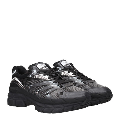 Valentino Garavani – Sportliche Sneakers aus schwarzem Stoff