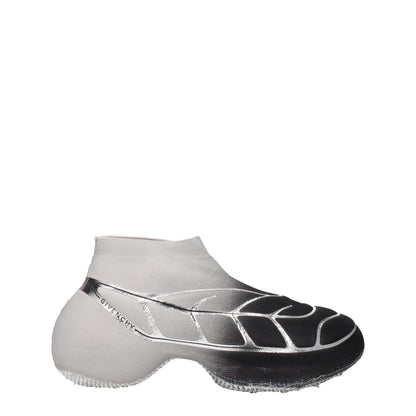 Givenchy – Sportliche Sneaker aus schwarzem Stoff
