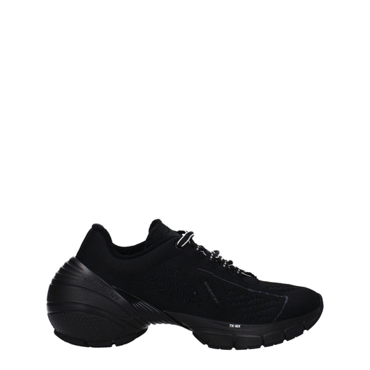 Givenchy – Sportliche Sneaker aus schwarzem Stoff