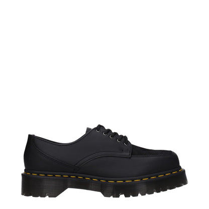 Dr. Martens Oxfords et Derbies en cuir noir