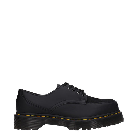 Dr. Martens Oxfords et Derbies en cuir noir