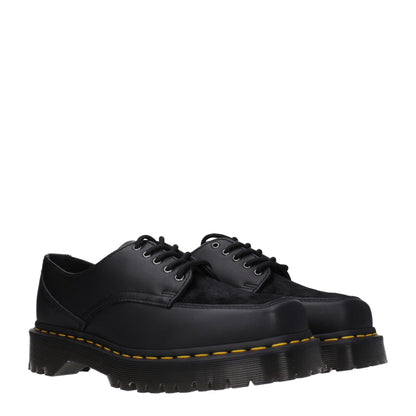 Dr. Martens Oxfords et Derbies en cuir noir