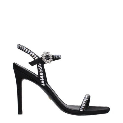 Stuart Weitzman – Schwarze Sandalen aus Satin mit Stilettoabsatz