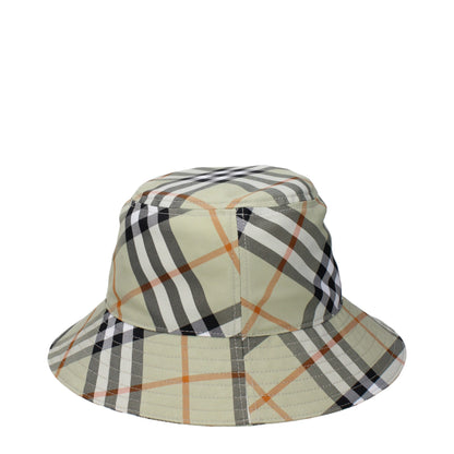 Burberry – Fischerhüte aus grünem Stoff