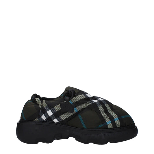 Slip-On-Loafer aus grünem Stoff von Burberry