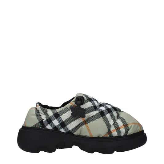 Slip-On-Loafer aus grünem Stoff von Burberry