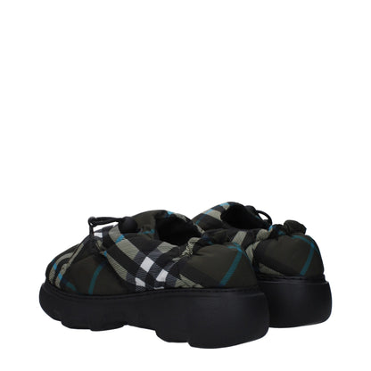 Slip-On-Loafer aus grünem Stoff von Burberry