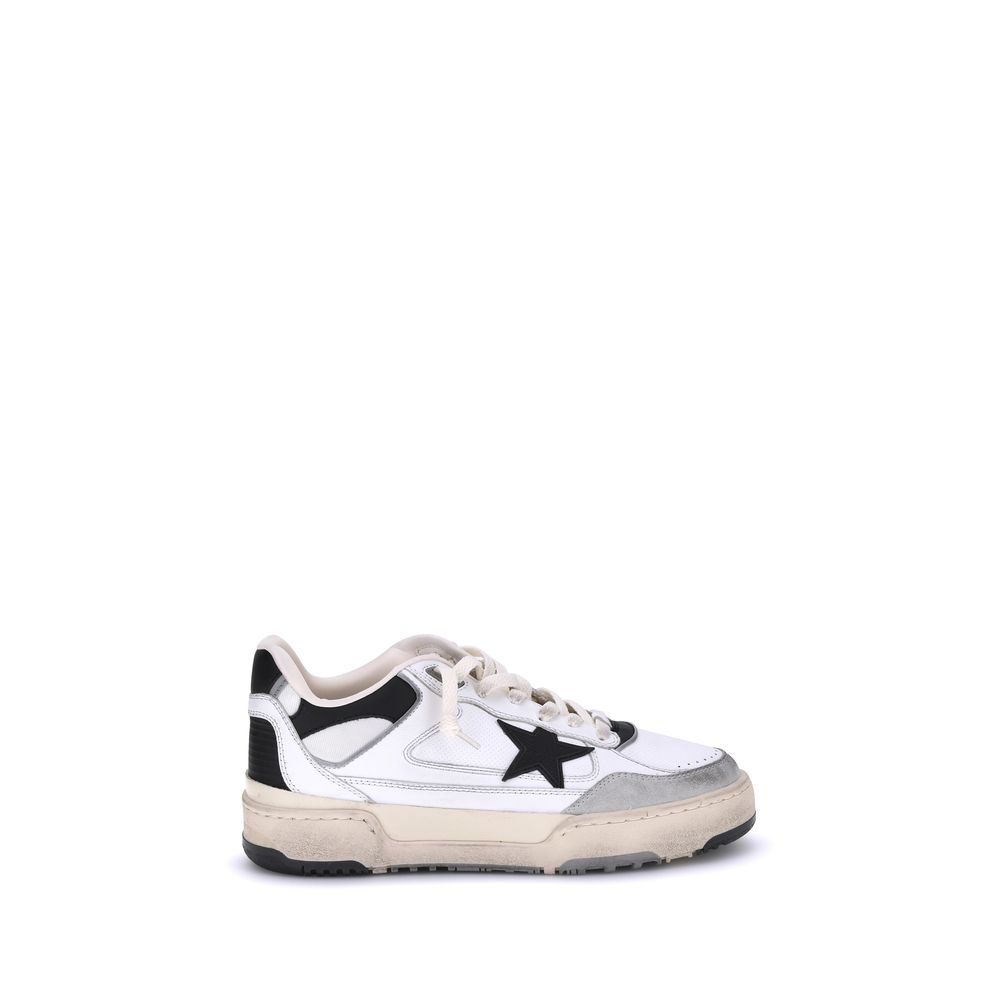 Quarante-deux paires de baskets