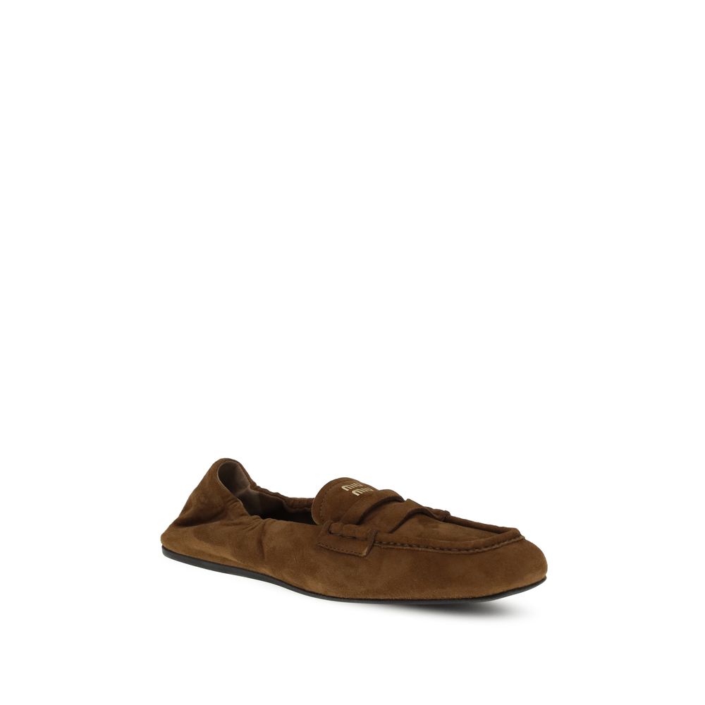 Miu Miu – Loafer aus Wildleder mit Rüschen