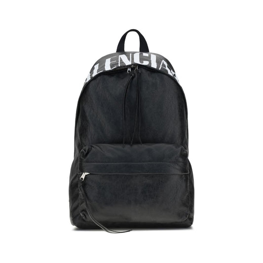 Balenciaga Rucksack mit Crinkle-Effekt