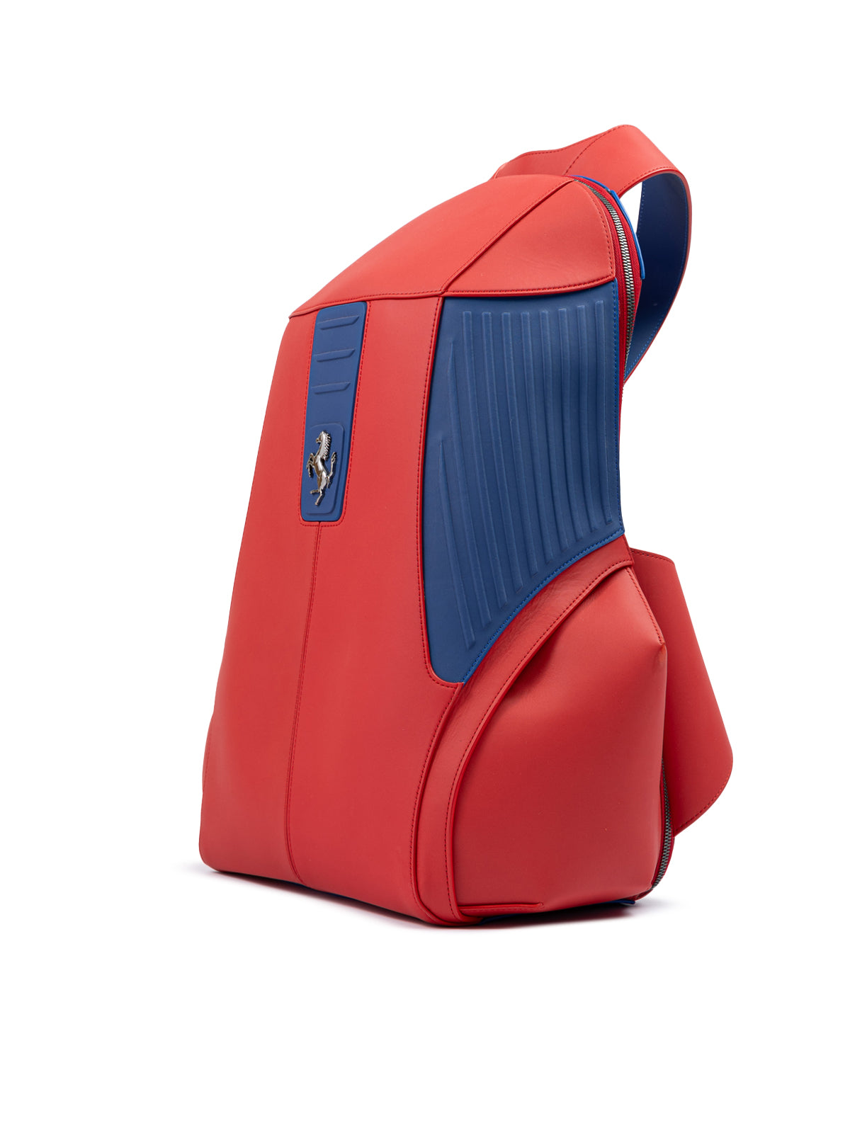 Sac à dos technique en cuir rouge